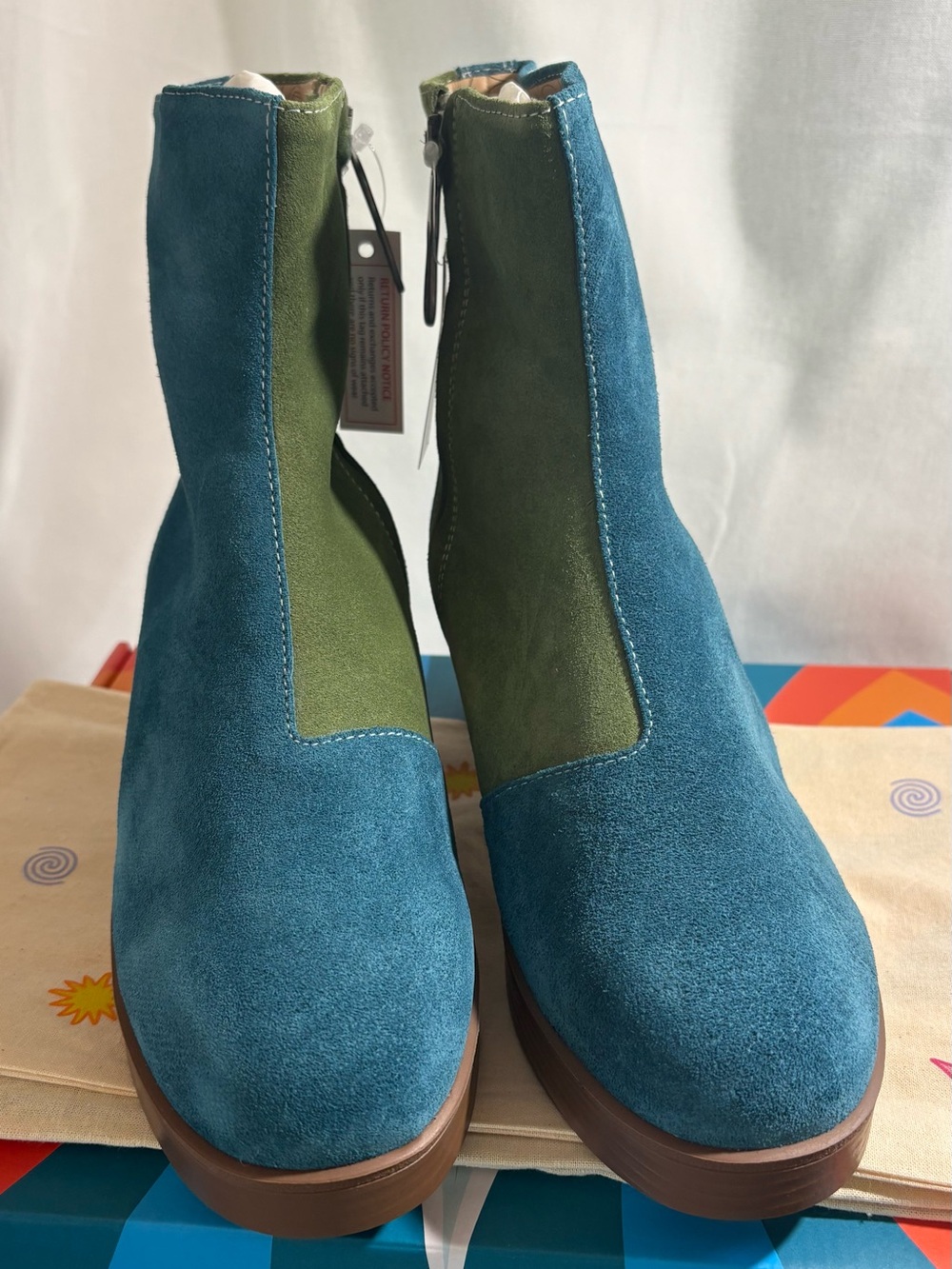 Siren Galaxy Blue Green Platform Boots Size 7.5 NIB New in Box
